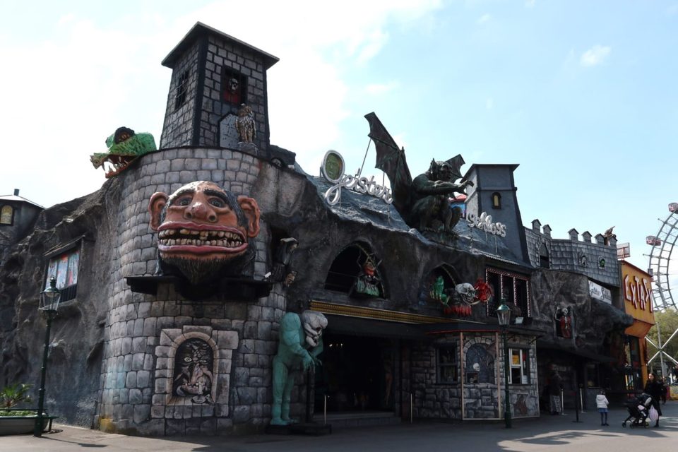 The original ghost train at the Wiener Prater dates from 1933, was destroyed during the war, and rebuilt in 1955.