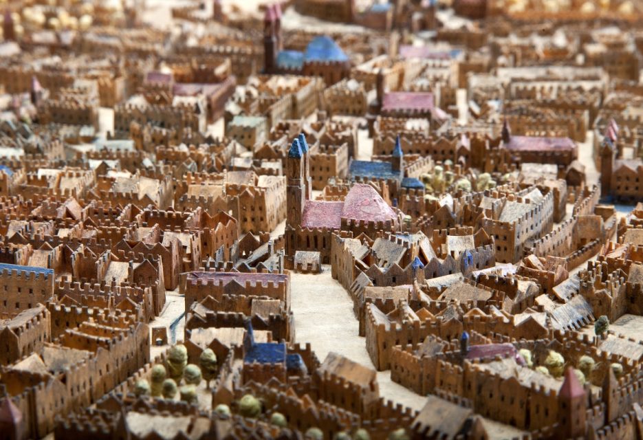The model of Florence has not survived. Hans Baier’s model of Nuremberg, made only eleven years later in 1540, gives an idea of what such a detailed model of a city could look like.