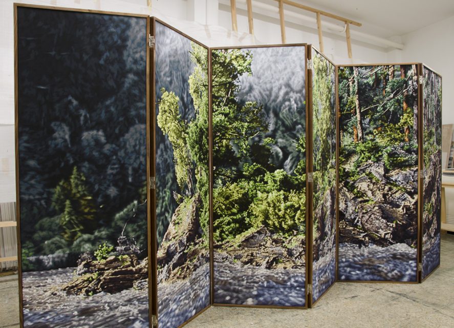 Philipp Fröhlich's folding screen at the studio.