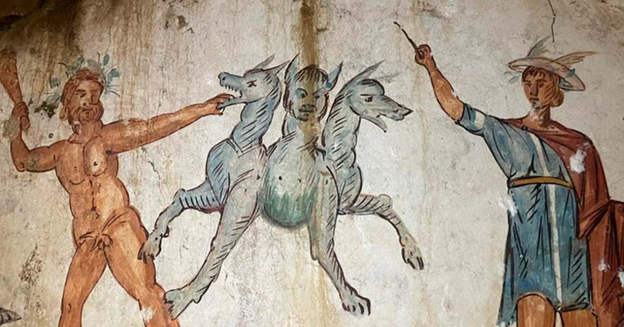 The recently uncovered Cerberus fresco from the so-called “Tomb of Cerberus” in Giugliano, Italy, dating to about 2,000 years ago.