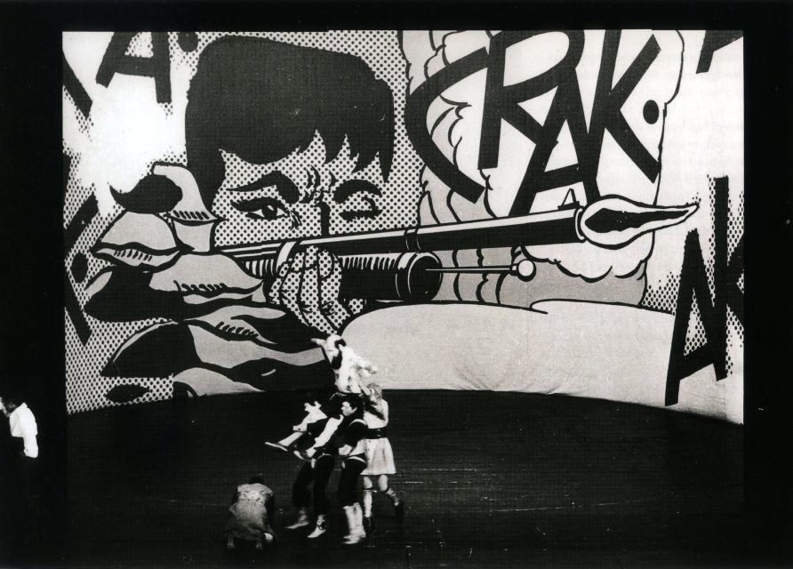 For Peter Zadek’s 1966 staging of Schiller’s Die Räuber, Wilfried Minks transformed a Lichtenstein image into a monumental painted backdrop.